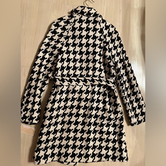 Michael Kors NWT LARGE HOUNDSTOOTH WRAP COAT 🖤🤍VERY RARE NWT COAT! - Picture 7 of 13